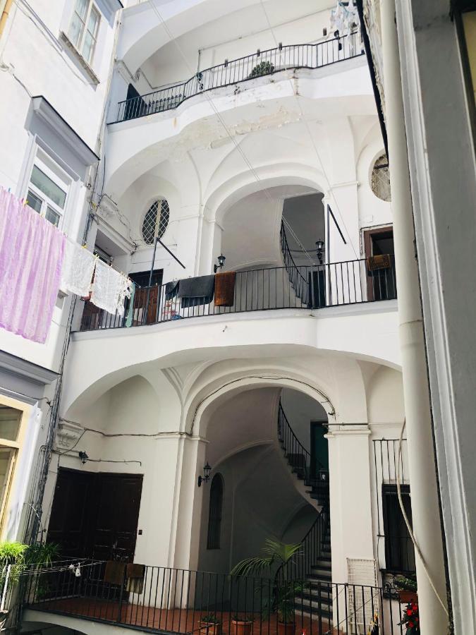 Bed and Breakfast Dimora Paladino Neapel Exterior foto