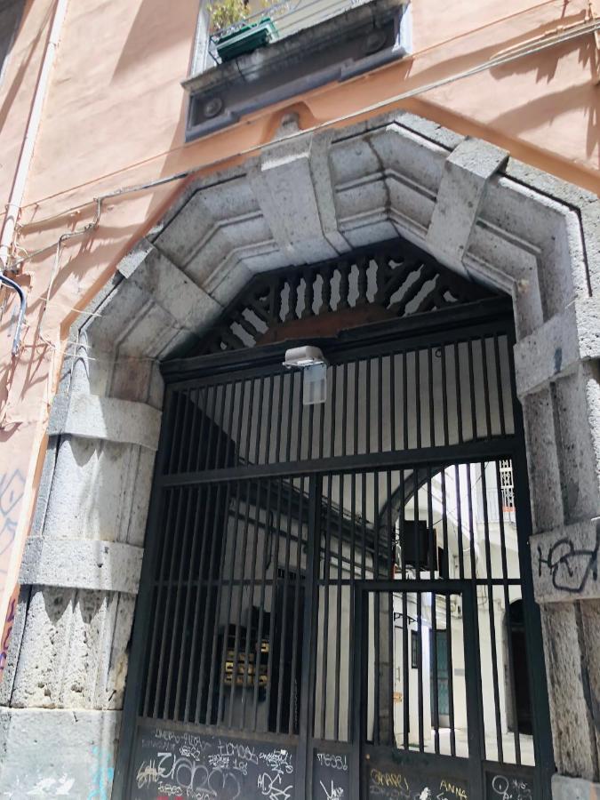 Bed and Breakfast Dimora Paladino Neapel Exterior foto